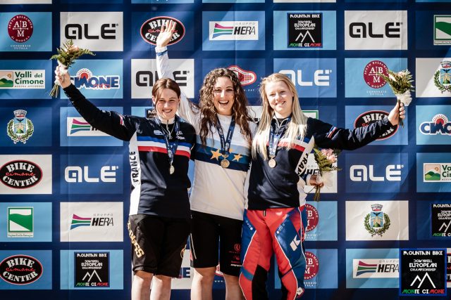 Podio Junior Women: Vince Beatrice Migliorini davanti a Mélanie Chappaz e Flora Lesoin