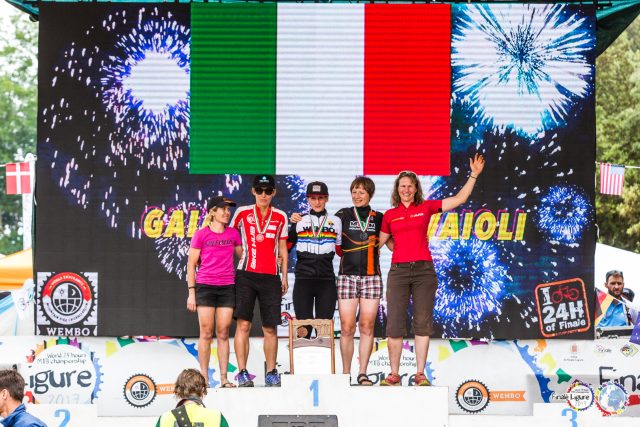 Il podio femminile del mondiale WEMBO 24h MTB