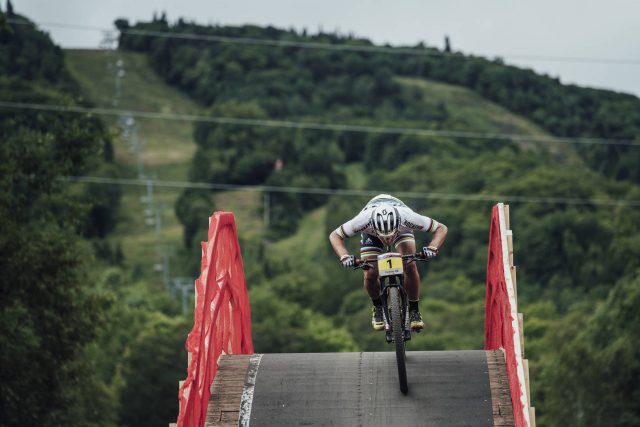 Nino Schurter a tutta a Mont-Sainte Anne