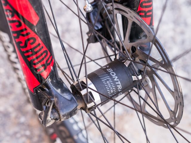 Ruote Bontrager con mozzi Boost e cerchi da 30 mm di canale interno, compatibili tubeless