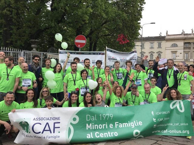 Runner e sostenitori, tutti insieme per fare del bene! Runner e sostenitori, tutti insieme per fare del bene!