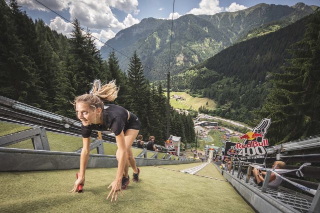 Nika Mazi, da modella a atleta della vertigine - RedBull400_phcredits_FedericoModica3_RedBullContentPool
