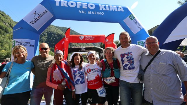 <strong>Il podio femminile con al centro Hilary Gerardi radiosa vincitrice del Alexis Sevennec e Kilian Jornet protagonisti di un incredibile duello per il podio maschile finale del Trofeo KIMA 2018!!</strong> <strong>Il podio femminile con al centro Hilary Gerardi radiosa vincitrice del Alexis Sevennec e Kilian Jornet protagonisti di un incredibile duello per il podio maschile finale del Trofeo KIMA 2018!!</strong>