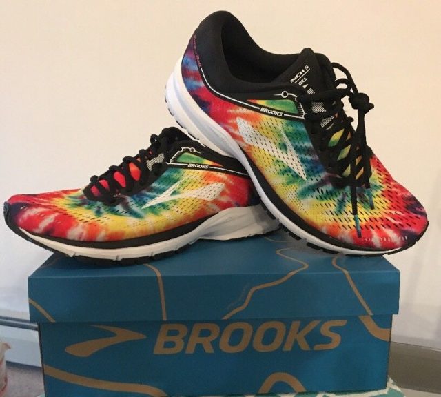Le Brooks Launch 5 nella limited edition Rock and roll Marathon