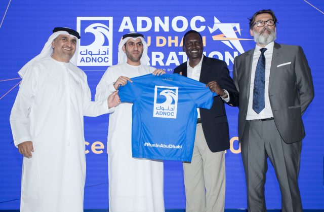 DA SX VERSO DX: Aref-Al-Awani-Saif-Al-Falahi-Paul-Tergat e Andrea-Trabuio, direttore tecnico dell'evento DA SX VERSO DX: Aref-Al-Awani-Saif-Al-Falahi-Paul-Tergat e Andrea-Trabuio, direttore tecnico dell'evento