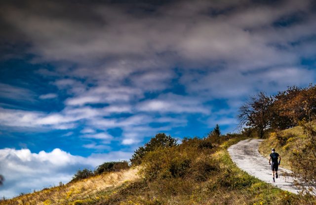 Un uomo, una strada segnata, cosa pretendere di più?