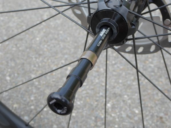 Adattatore Da 12mm A 9mm Per Assi Passanti Bici - Sgancio Rapido 142mm, Nero - Foto 5