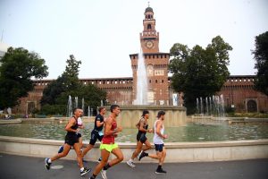 Alcuni concorrenti con sfondo d'eccesione il Castello Sforzesco