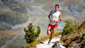 Kilian Jornet, è lui l'uomo da battere per la stagione 2020! Atleta Salomon probabilmente da quando è nato..., in questi anni costellati di imprese incredibili, ha saputo arricchire il brand francese di Running vero, laddove la performance dell'atleta si confonde con l'immagine indelebile di questo grande uomo. Kilian Jornet, è lui l'uomo da battere per la stagione 2020! Atleta Salomon probabilmente da quando è nato..., in questi anni costellati di imprese incredibili, ha saputo arricchire il brand francese di Running vero, laddove la performance dell'atleta si confonde con l'immagine indelebile di questo grande uomo.