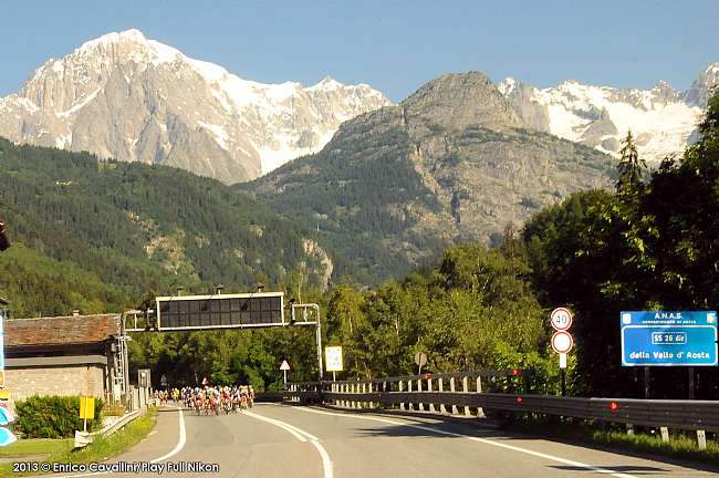 le-splendide-montagne-della-valdigne-saranno-da-sfondo-a-la-montblanc_t