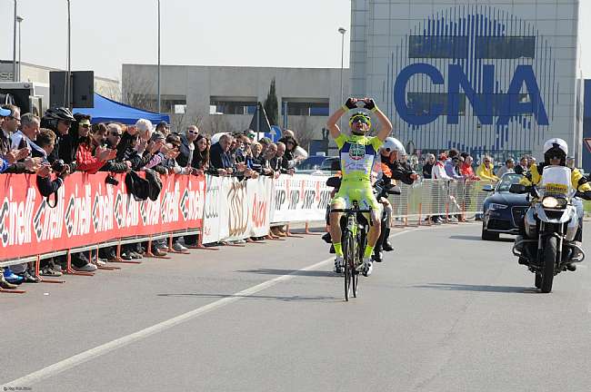 vittoria-percorso-lungo-maschile_t