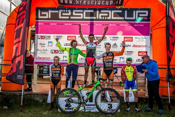 Il podio finale dell'Agnosine Bike (foto organizzatori)