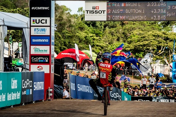 Stevie Smith al traguardo di Cairns, 2° assoluto