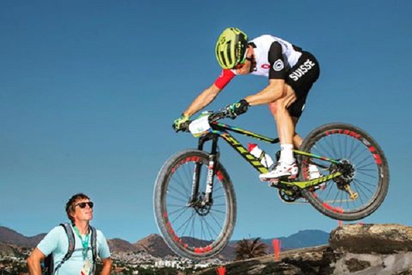 Un passaggio di Schurter nel corso della gara (foto FB)