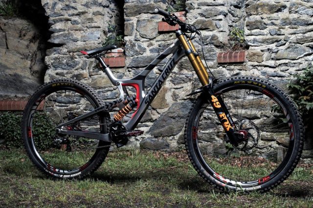 La nuova Santa Cruz V10 29er