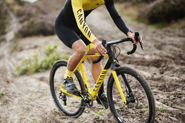 Canyon Inflite CF SLX in action sui campi di gara del Belgio
