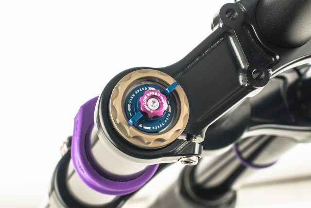 Formula Nero R: controllo dell'idraulica in compressione