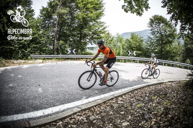 La prima fase dell'evento: la cronoscalata su strada