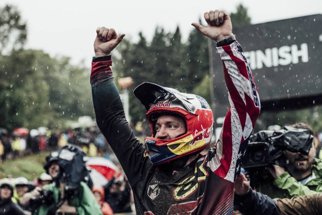 Gwin festeggia una vittoria epica
