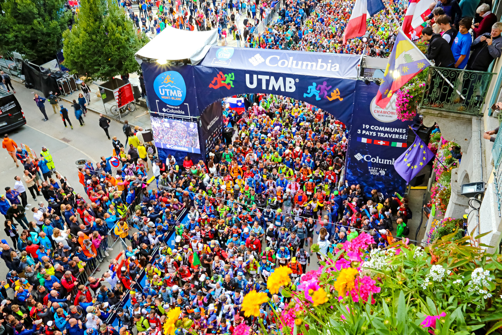 UTMB, Place du Triangle de l'Amitié e il suo Arco di Trionfo
