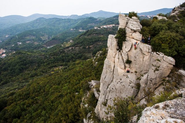 L'arrampicata è di casa nel finalese