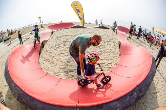 FLOW Festival ha pensato a tutto, anche ai biker in erba sul lungomare si Finalmarina