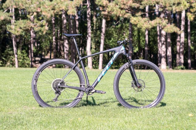 Felt Doctrine 1, hardtail xc pensata per l'agonismo puro