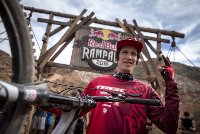 Il canadese Brandon Semenuk punta alla tripletta alla Rampage