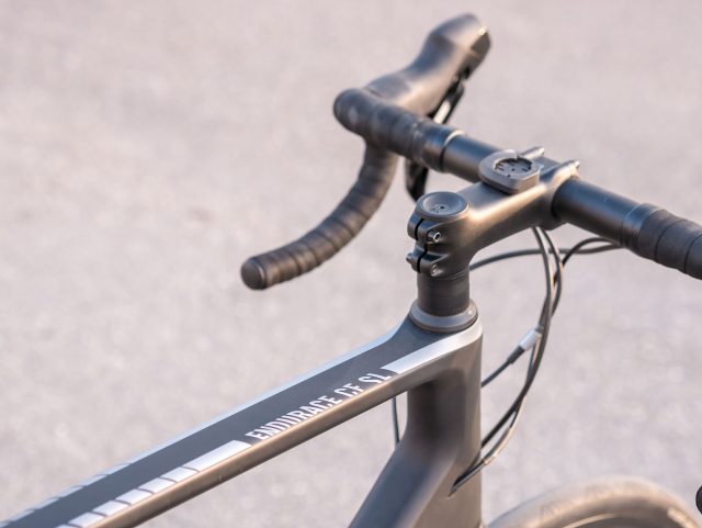 Vista sul cockpit della Endurace CF SL 8.0 Disc 2017