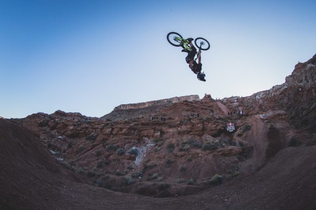 Backflip per Antoine Bizet