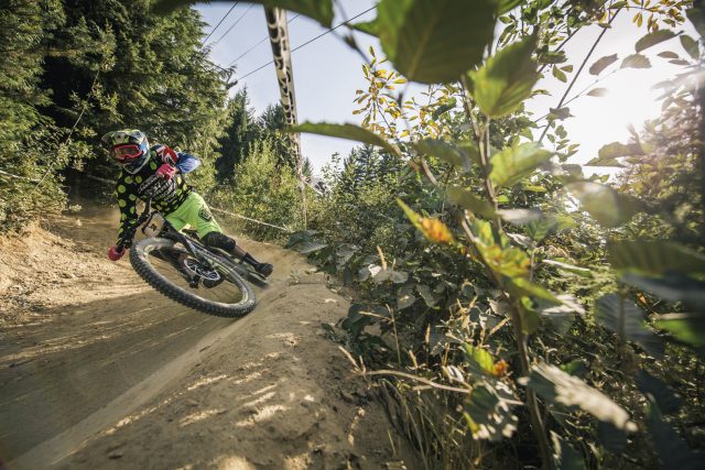 Jack Moir durante il Crankworx a Whistler - foto: Adrian Marcoux
