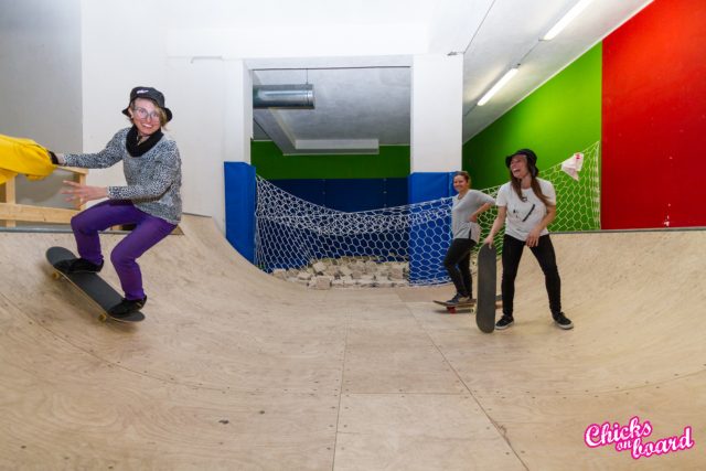 chicks on board 2018 skate sci
