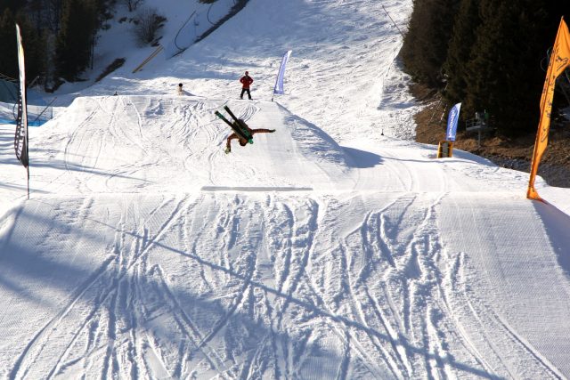 Mattia Fabrinetti Piancavallo Snowpark freeski funkpark