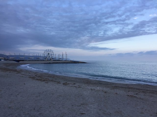 LA SPIAGGIA DI LOANO AL TRAMONTO