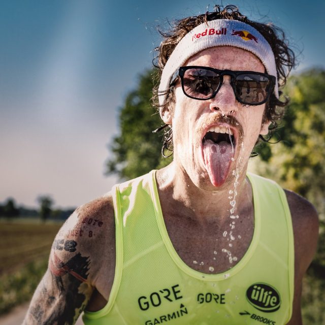L’atleta GORE® Florian Neuschwander affronta con successo la sua prima 100 miglia, la leggendaria West Endurance Run in California, USA.