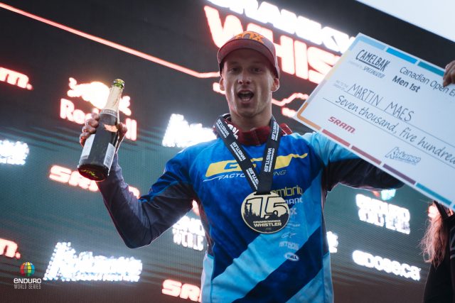 Martin Maes celebra il secondo trionfo in carriera nelle Enduro World Series