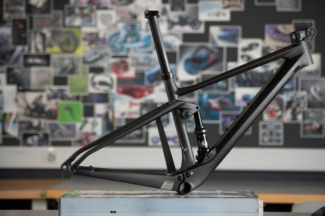 Il telaio della nuova full suspended da XC di BMC, Fourstroke 01