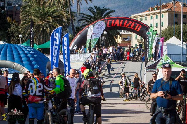 Area paddock sul lungomare di Varazze