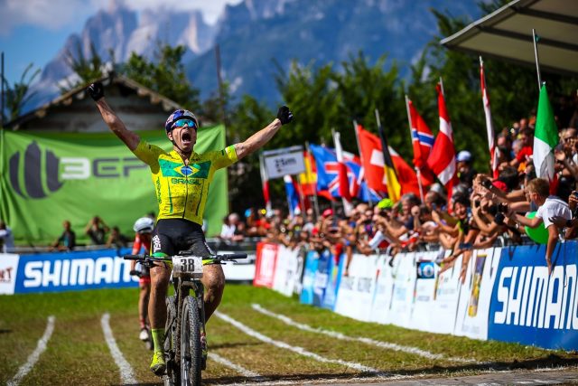 Henrique Avancini in trionfo ai Mondiali Marathon MTB 2018