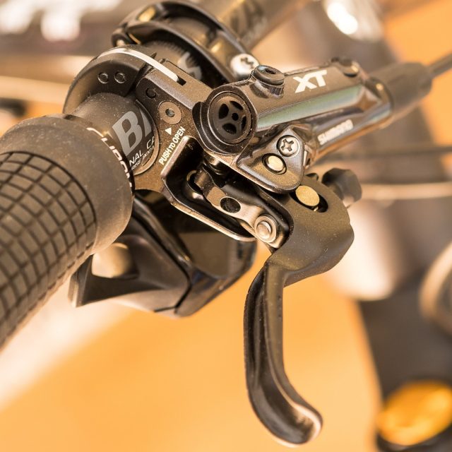 Shimano XT M8020