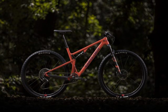Santa Cruz Blur, 100 mm di travel per la full 29er da XC