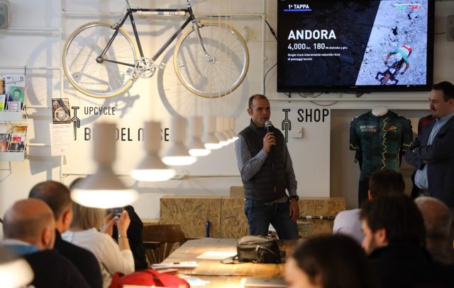 Il CT della nazionale italiana MTB Mirko Celestino presenta la prima tappa di Andora
