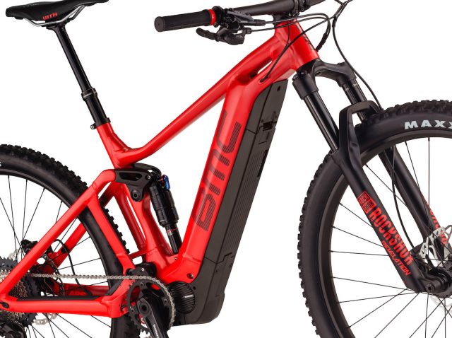 Pacchetto Shimano Steps E7000 con batteria integrata da 500 Wh