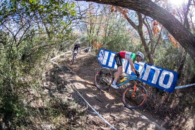 Il Campione Italiano XCO Gerhard Kerschbaumer, 3° all'arrivo