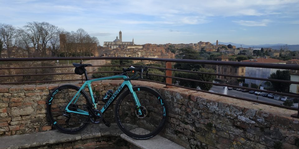La Bianchi Infinito CV Disc alla Strade Bianche - 4ActionSport