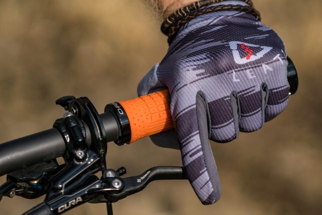 Guanti Leatt DBX 1.0 GripR