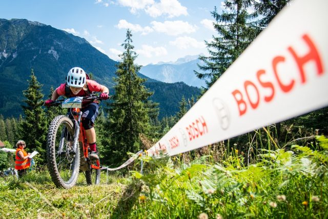 Per l'eMTB Challenge, la tecnica di guida e la capacità di orientamento sono importanti quanto la condizione fisica e la gestione ottimale della batteria