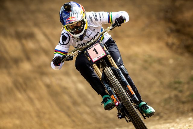 Rachel Atherton in azione a Maribor