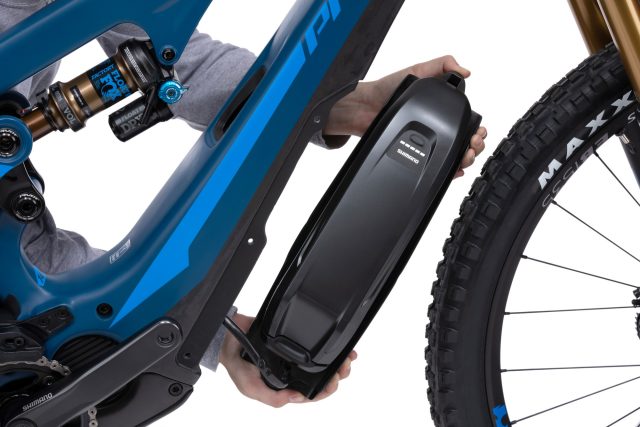 Batteria da 500 Wh estraibile dal basso