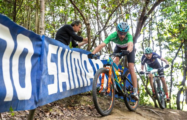Internazionali d'Italia Series; 6) Il podio della gara JR femminile: al centro la vincitrice Letizia Motalli; 7) Gerhard Kerschbaumer seguito da Stephane Tempier all'Aprutium Race